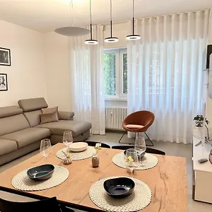 Apartment Charme, Como