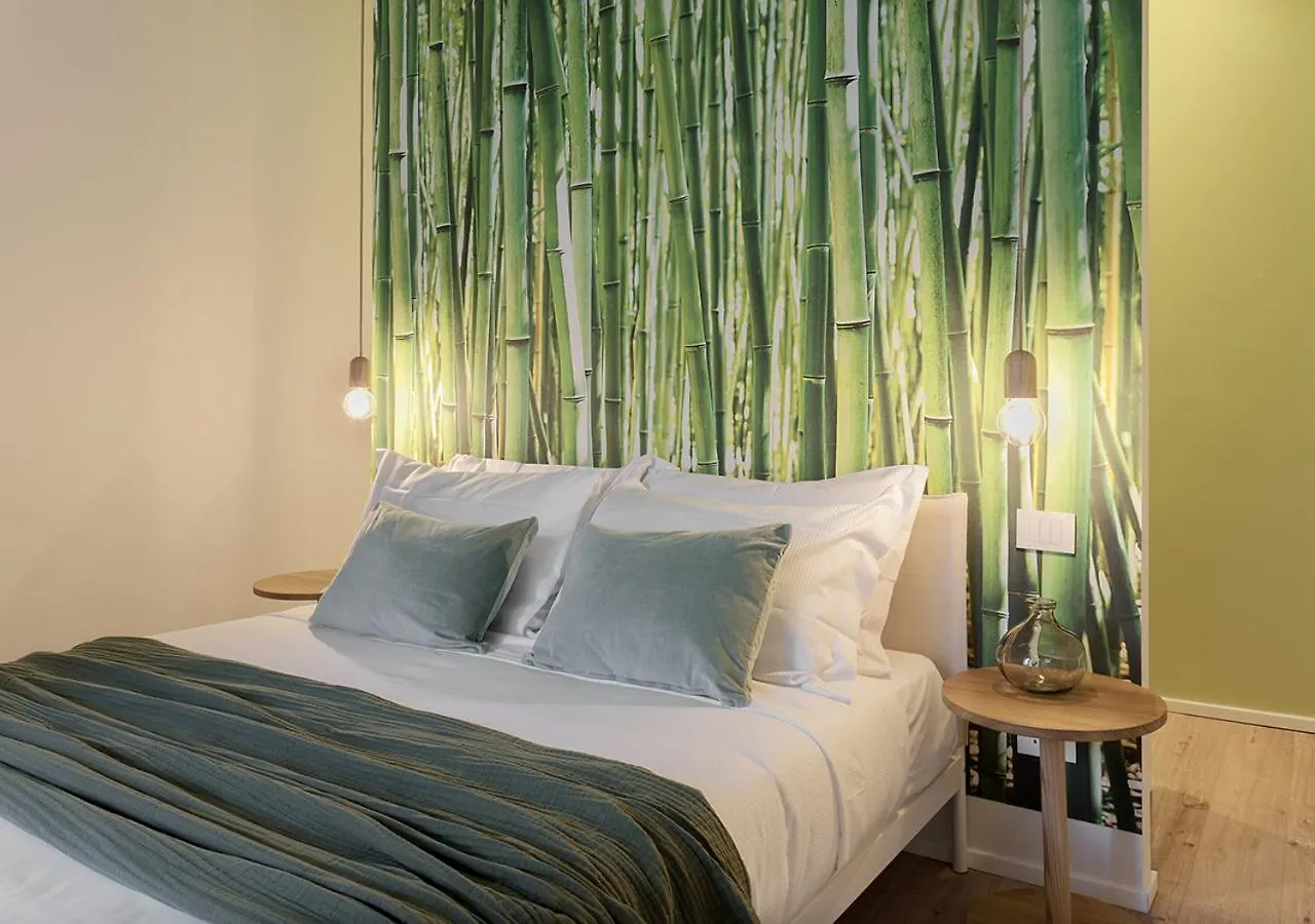 Exclusive Green Apartment - City Center - Como - Near Station 0*,  Italia