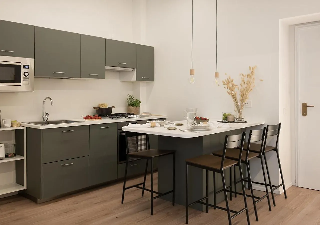 Exclusive Green Apartment - City Center - Como - Near Station